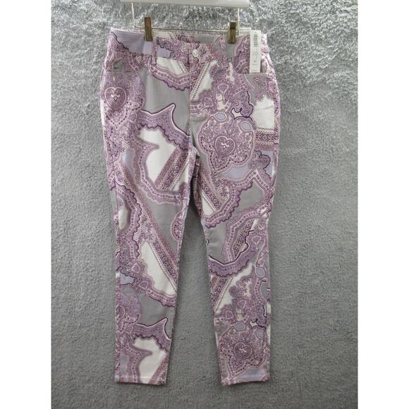 CHICO'S NWT $99 Denim Tapestry Mix Print Jeggings Casual Pants Size 1P 8P - Picture 1 of 12